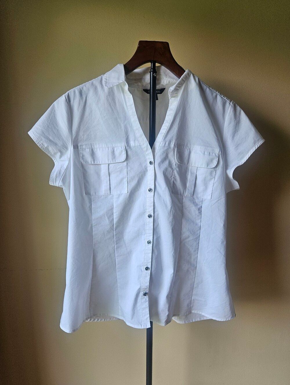 George White Short Sleeve Buttom Front Business Casual Top Size XL